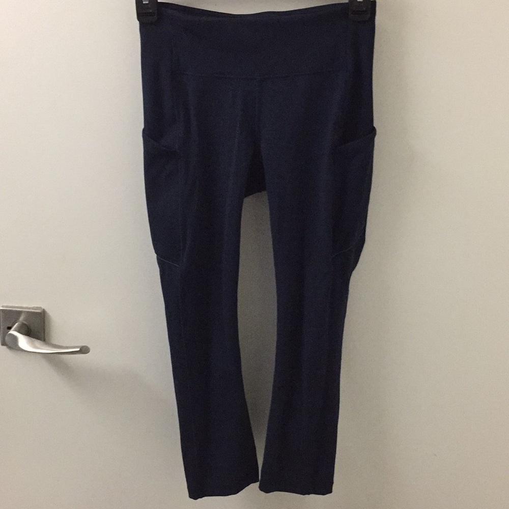 Lululemon navy blue leggings (worn a few times)
